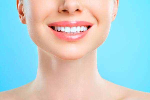 Reasons Why You Should Visit A Cosmetic Dentist